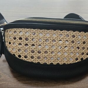 Universal Thread Black and Tan Woven Crossbody Bag